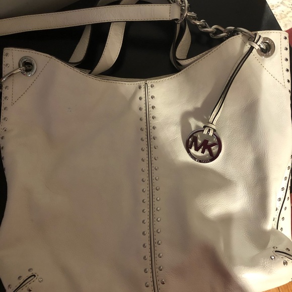 Michael Kors handbag - Picture 3 of 9